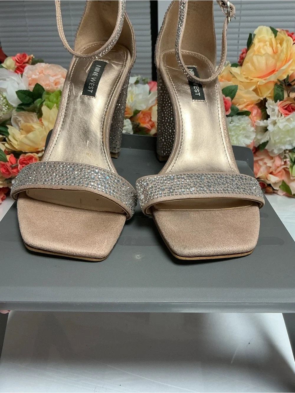Nine West Rhinestone Block Heel Ankle Strap Sandals Champagne Shimmer Size 8M